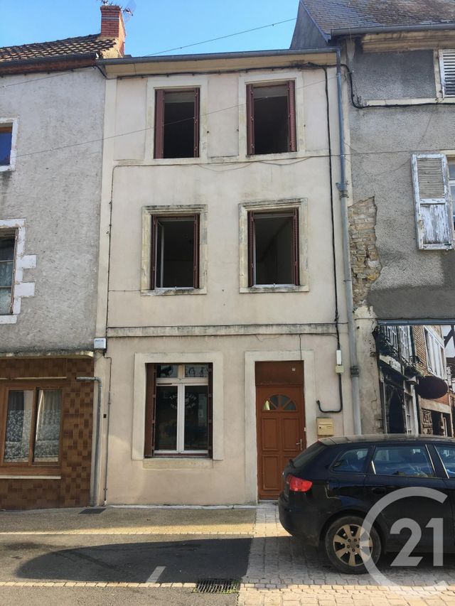 maison à vendre - 5 pièces - 111.72 m2 - ST PIERRE LE MOUTIER - 58 - BOURGOGNE - Century 21 Confluences