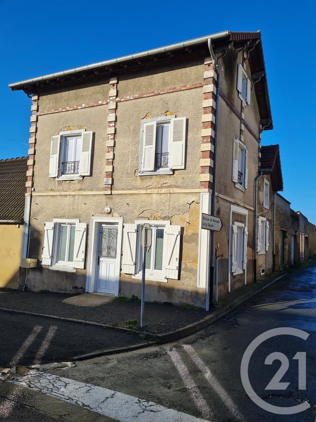 maison à vendre - 3 pièces - 75.0 m2 - ST PIERRE LE MOUTIER - 58 - BOURGOGNE - Century 21 Confluences