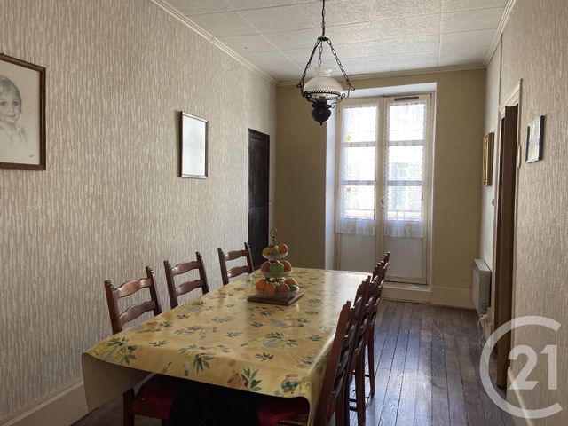 maison à vendre - 6 pièces - 172.0 m2 - ST PIERRE LE MOUTIER - 58 - BOURGOGNE - Century 21 Confluences