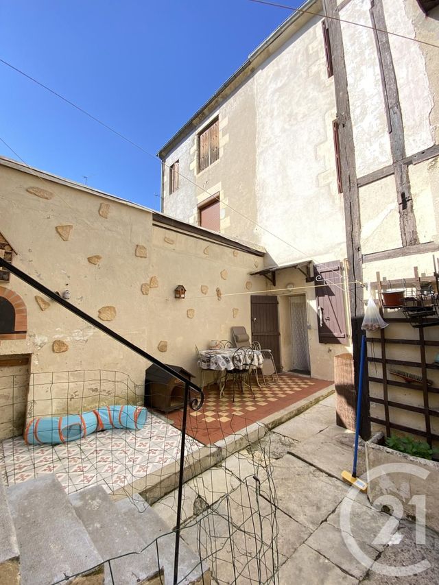 maison à vendre - 6 pièces - 172.0 m2 - ST PIERRE LE MOUTIER - 58 - BOURGOGNE - Century 21 Confluences