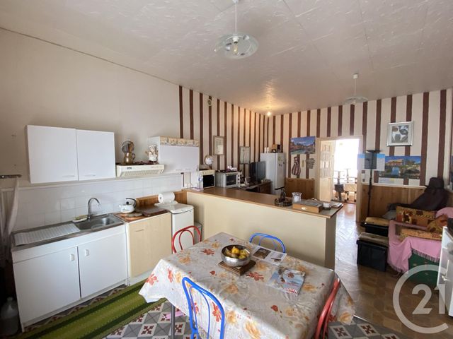 maison à vendre - 6 pièces - 172.0 m2 - ST PIERRE LE MOUTIER - 58 - BOURGOGNE - Century 21 Confluences