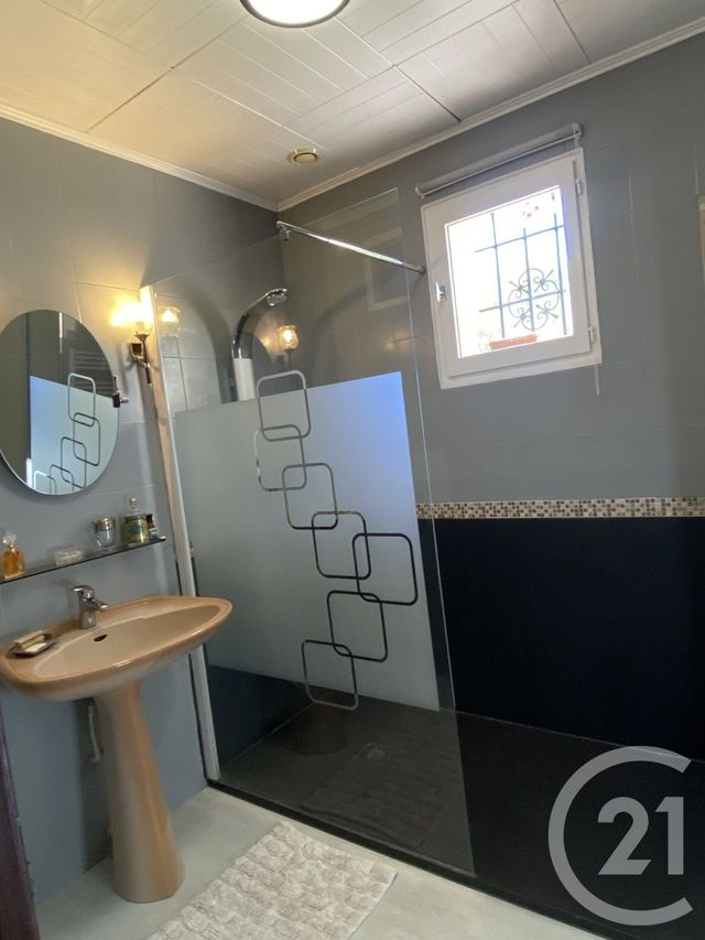 maison à vendre - 5 pièces - 148.0 m2 - LA GUERCHE SUR L AUBOIS - 18 - CENTRE - Century 21 Confluences