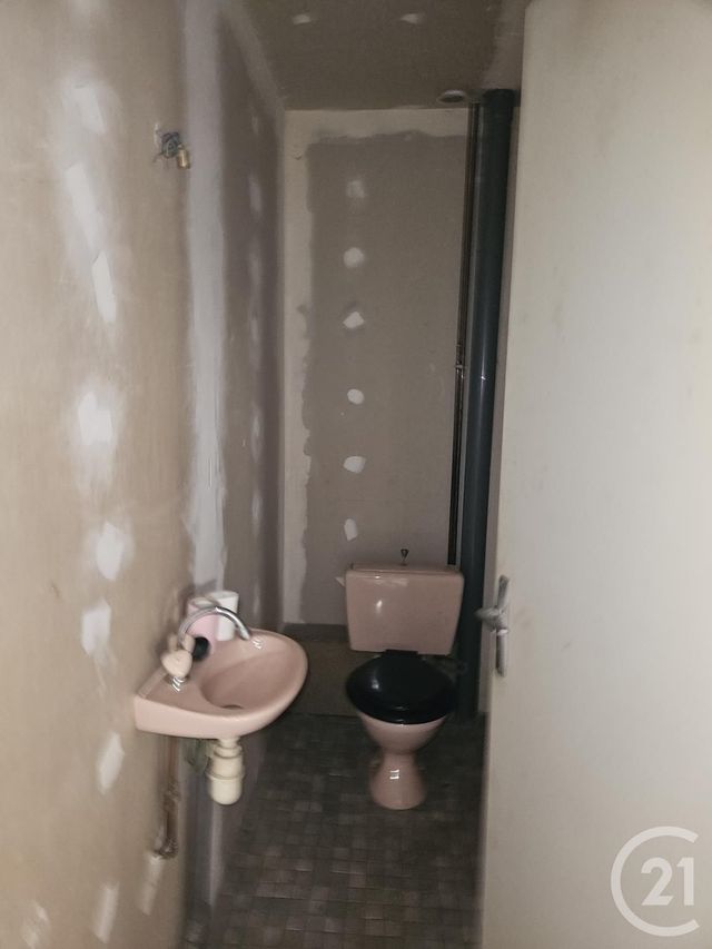 maison à vendre - 4 pièces - 110.0 m2 - ST PIERRE LE MOUTIER - 58 - BOURGOGNE - Century 21 Confluences