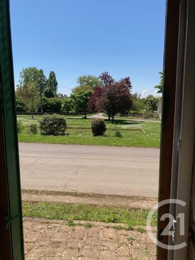 maison à vendre - 4 pièces - 114.49 m2 - CHASSY - 18 - CENTRE - Century 21 Confluences