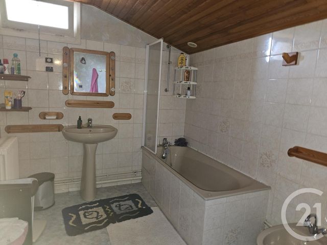 maison à vendre - 6 pièces - 170.0 m2 - ST PIERRE LE MOUTIER - 58 - BOURGOGNE - Century 21 Confluences