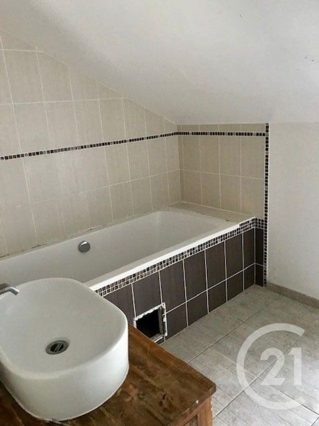 maison à vendre - 7 pièces - 211.57 m2 - SANCOINS - 18 - CENTRE - Century 21 Confluences