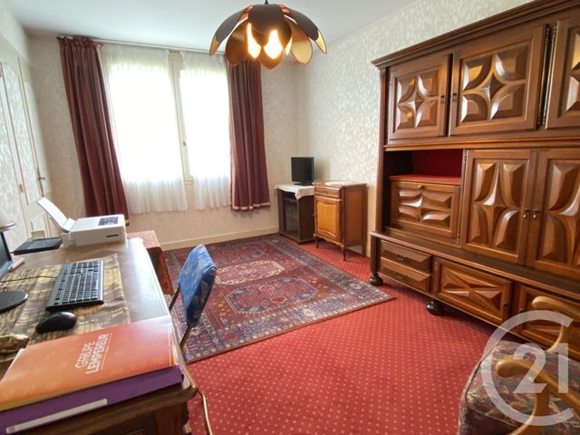 maison à vendre - 8 pièces - 145.0 m2 - LA GUERCHE SUR L AUBOIS - 18 - CENTRE - Century 21 Confluences