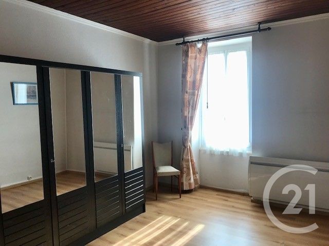 maison à vendre - 5 pièces - 154.49 m2 - SANCOINS - 18 - CENTRE - Century 21 Confluences