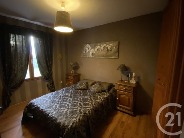 maison à vendre - 7 pièces - 94.0 m2 - LA GUERCHE SUR L AUBOIS - 18 - CENTRE - Century 21 Confluences