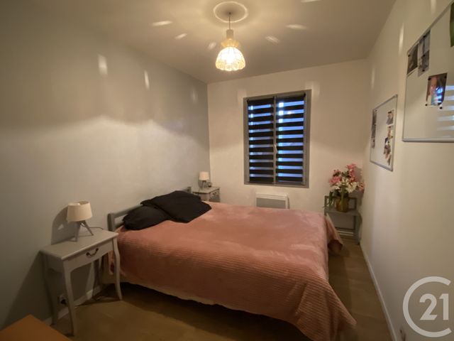 maison à vendre - 7 pièces - 94.0 m2 - LA GUERCHE SUR L AUBOIS - 18 - CENTRE - Century 21 Confluences