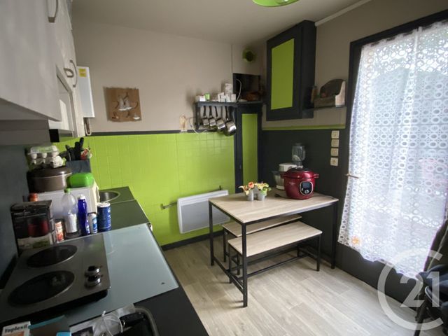 maison à vendre - 7 pièces - 94.0 m2 - LA GUERCHE SUR L AUBOIS - 18 - CENTRE - Century 21 Confluences