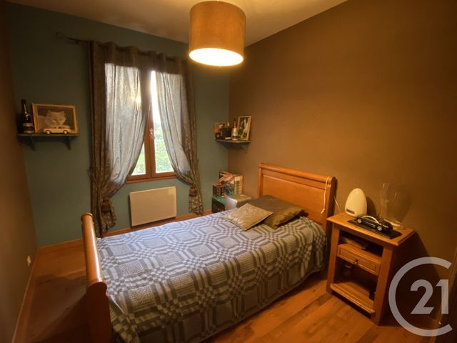 maison à vendre - 7 pièces - 94.0 m2 - LA GUERCHE SUR L AUBOIS - 18 - CENTRE - Century 21 Confluences