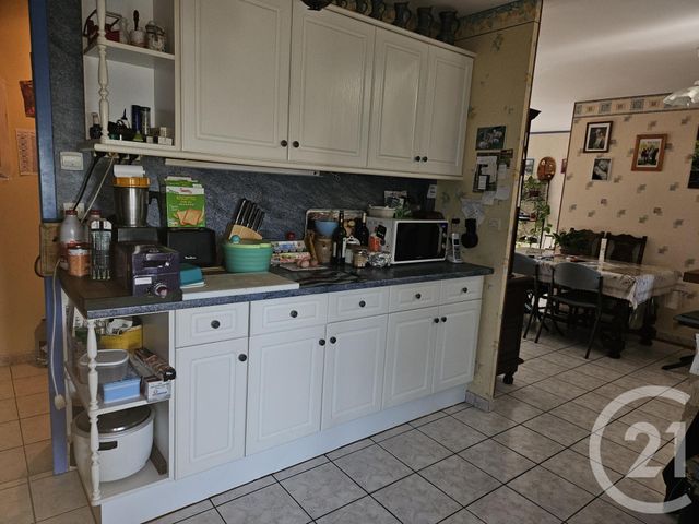 maison à vendre - 6 pièces - 140.0 m2 - LA GUERCHE SUR L AUBOIS - 18 - CENTRE - Century 21 Confluences