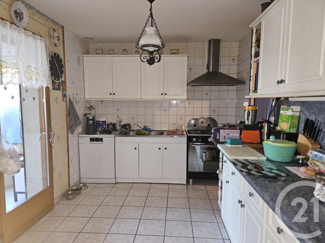 maison à vendre - 6 pièces - 140.0 m2 - LA GUERCHE SUR L AUBOIS - 18 - CENTRE - Century 21 Confluences