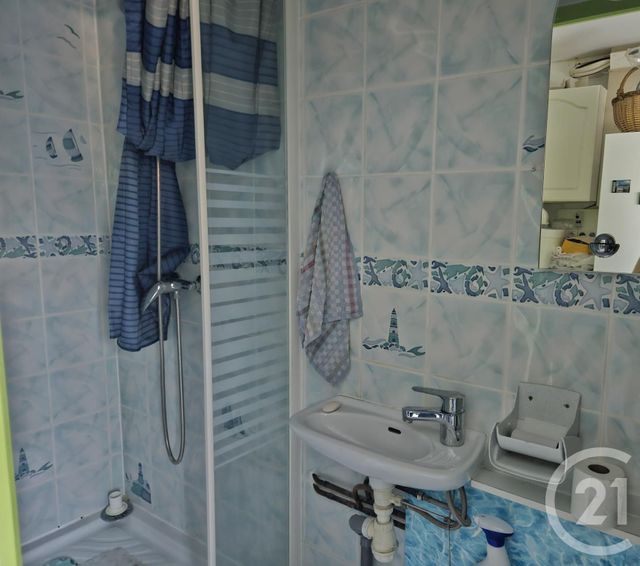 maison à vendre - 6 pièces - 140.0 m2 - LA GUERCHE SUR L AUBOIS - 18 - CENTRE - Century 21 Confluences