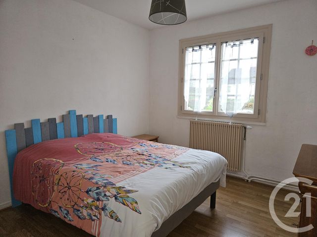 maison à vendre - 7 pièces - 165.0 m2 - ST PIERRE LE MOUTIER - 58 - BOURGOGNE - Century 21 Confluences