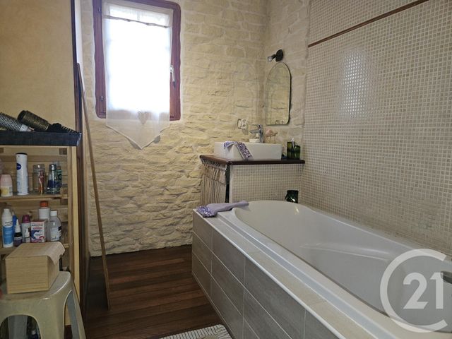 maison à vendre - 6 pièces - 140.0 m2 - ST PIERRE LE MOUTIER - 58 - BOURGOGNE - Century 21 Confluences