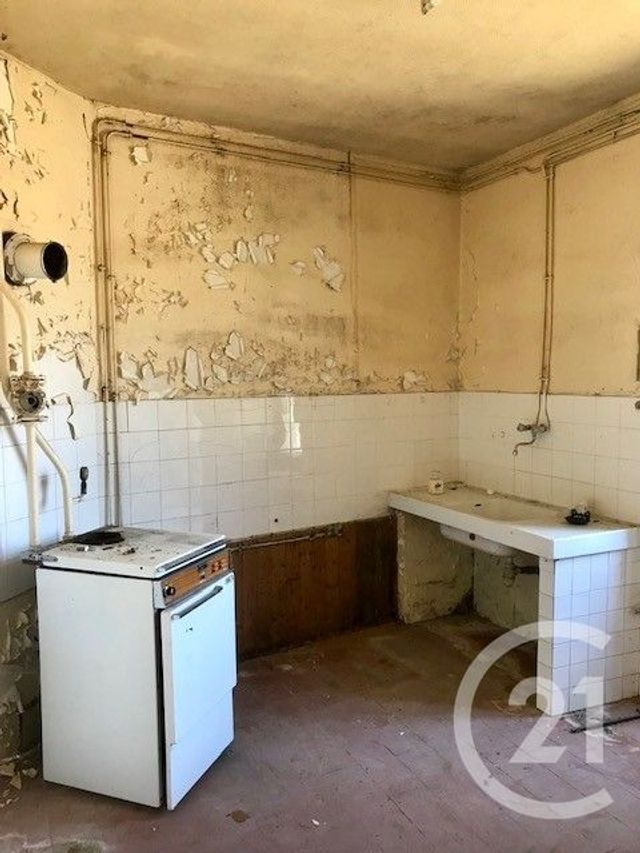 maison à vendre - 11 pièces - 233.23 m2 - BLET - 18 - CENTRE - Century 21 Confluences