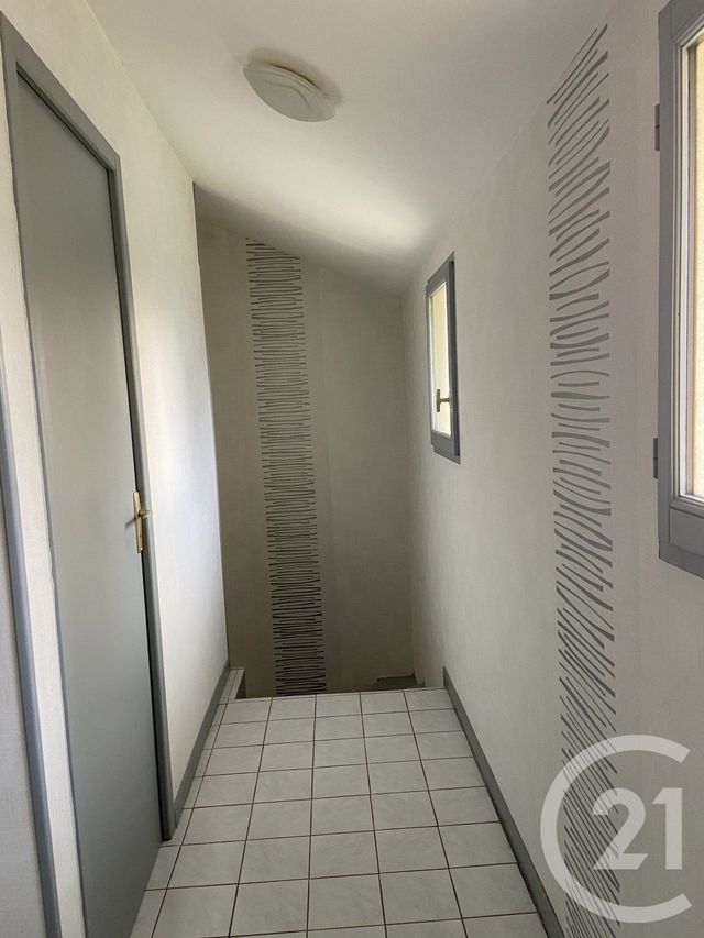 maison à vendre - 4 pièces - 72.0 m2 - ST PARIZE LE CHATEL - 58 - BOURGOGNE - Century 21 Confluences