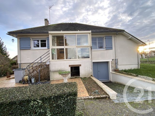 maison à vendre - 4 pièces - 72.0 m2 - ST PARIZE LE CHATEL - 58 - BOURGOGNE - Century 21 Confluences