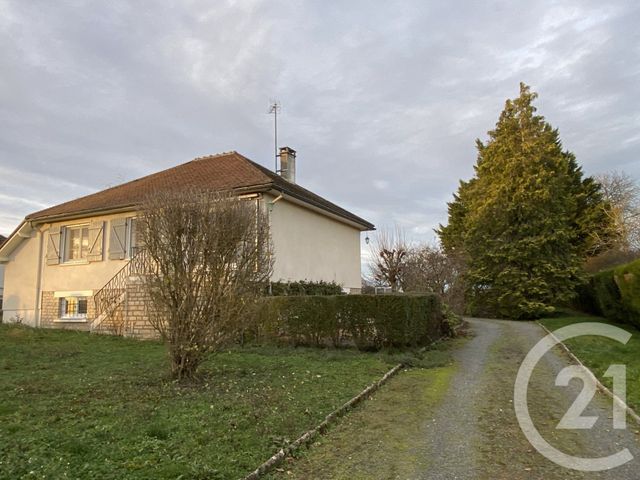 maison à vendre - 4 pièces - 72.0 m2 - ST PARIZE LE CHATEL - 58 - BOURGOGNE - Century 21 Confluences