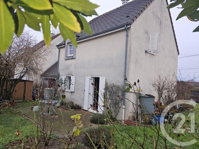 maison à vendre - 4 pièces - 82.0 m2 - ST PIERRE LE MOUTIER - 58 - BOURGOGNE - Century 21 Confluences