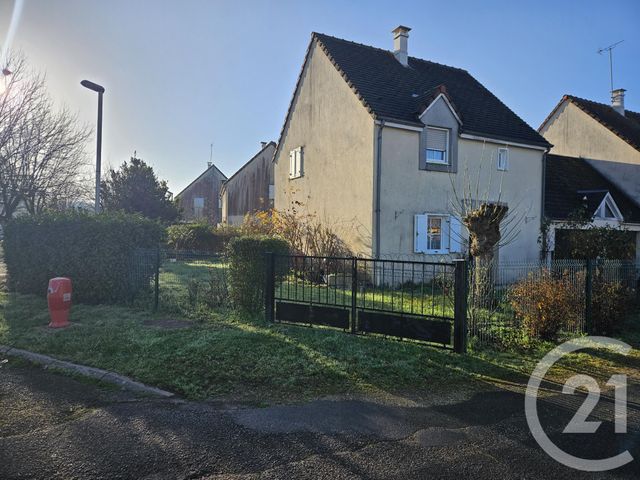 maison à vendre - 4 pièces - 82.0 m2 - ST PIERRE LE MOUTIER - 58 - BOURGOGNE - Century 21 Confluences