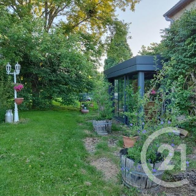 maison à vendre - 6 pièces - 150.0 m2 - SALIGNY LE VIF - 18 - CENTRE - Century 21 Confluences