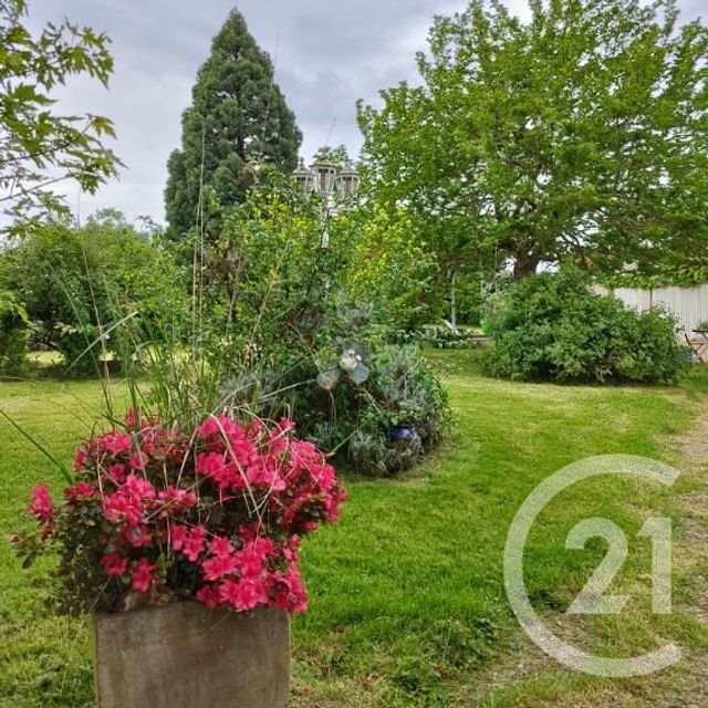 maison à vendre - 6 pièces - 150.0 m2 - SALIGNY LE VIF - 18 - CENTRE - Century 21 Confluences