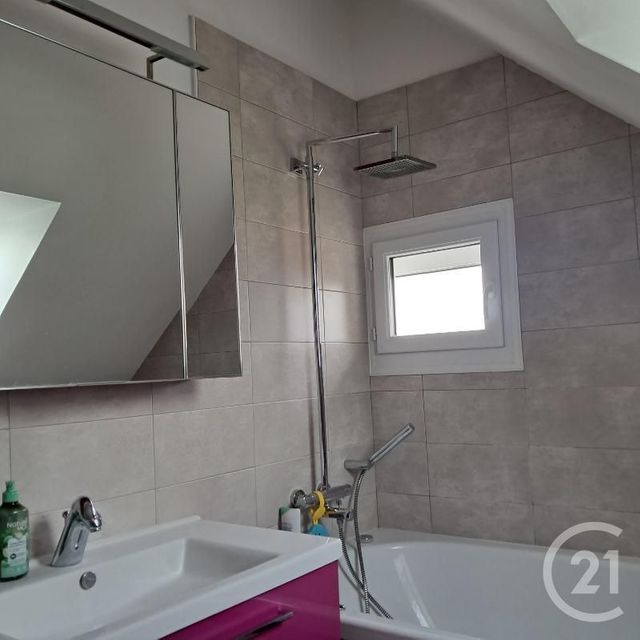 maison à vendre - 6 pièces - 150.0 m2 - SALIGNY LE VIF - 18 - CENTRE - Century 21 Confluences