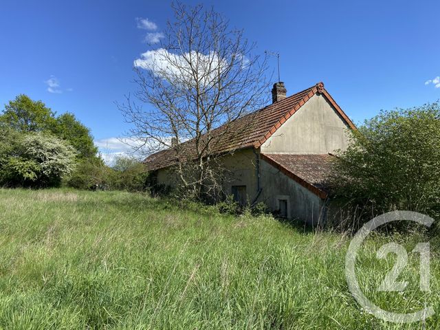 maison à vendre - 7 pièces - 179.0 m2 - LA GUERCHE SUR L AUBOIS - 18 - CENTRE - Century 21 Confluences