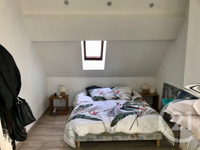 maison à vendre - 5 pièces - 160.16 m2 - LA CHAPELLE HUGON - 18 - CENTRE - Century 21 Confluences