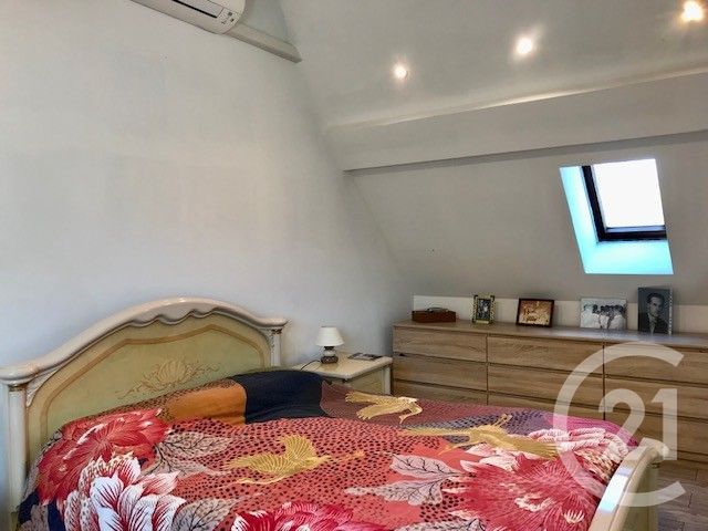 maison à vendre - 5 pièces - 160.16 m2 - LA CHAPELLE HUGON - 18 - CENTRE - Century 21 Confluences