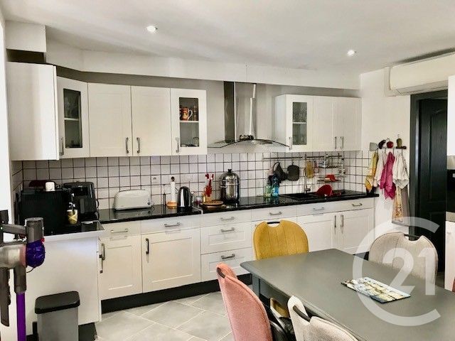 maison à vendre - 5 pièces - 160.16 m2 - LA CHAPELLE HUGON - 18 - CENTRE - Century 21 Confluences