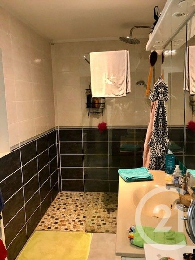 maison à vendre - 5 pièces - 160.16 m2 - LA CHAPELLE HUGON - 18 - CENTRE - Century 21 Confluences