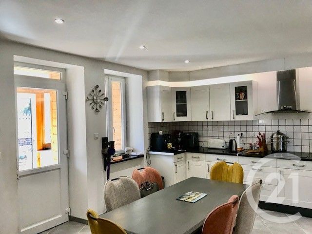 maison à vendre - 5 pièces - 160.16 m2 - LA CHAPELLE HUGON - 18 - CENTRE - Century 21 Confluences