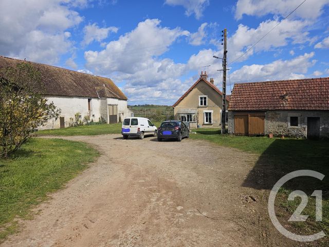  - ST PIERRE LE MOUTIER - 