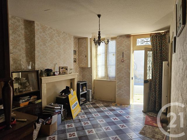 maison à vendre - 4 pièces - 103.0 m2 - ST PIERRE LE MOUTIER - 58 - BOURGOGNE - Century 21 Confluences