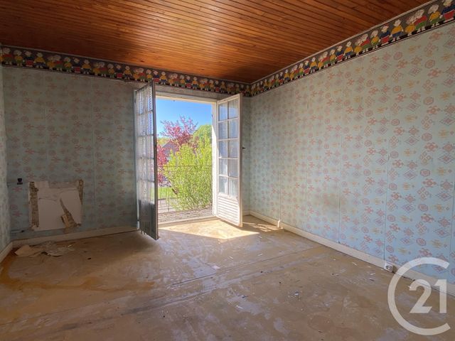 maison à vendre - 6 pièces - 148.0 m2 - ST PARIZE LE CHATEL - 58 - BOURGOGNE - Century 21 Confluences