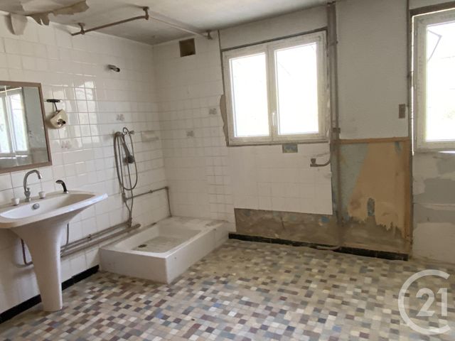 maison à vendre - 6 pièces - 148.0 m2 - ST PARIZE LE CHATEL - 58 - BOURGOGNE - Century 21 Confluences