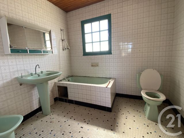 maison à vendre - 6 pièces - 148.0 m2 - ST PARIZE LE CHATEL - 58 - BOURGOGNE - Century 21 Confluences