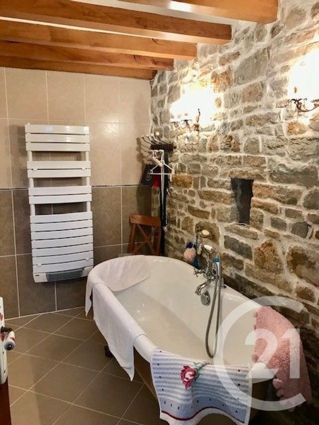 maison à vendre - 5 pièces - 171.83 m2 - AUGY SUR AUBOIS - 18 - CENTRE - Century 21 Confluences