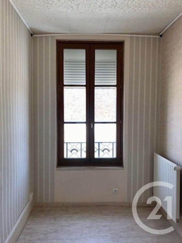 maison à vendre - 6 pièces - 125.64 m2 - CHALIVOY MILON - 18 - CENTRE - Century 21 Confluences