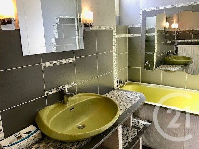 maison à vendre - 6 pièces - 125.64 m2 - CHALIVOY MILON - 18 - CENTRE - Century 21 Confluences