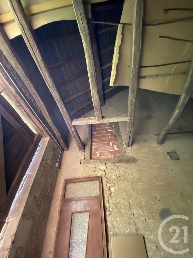 maison à vendre - 8 pièces - 176.0 m2 - LA GUERCHE SUR L AUBOIS - 18 - CENTRE - Century 21 Confluences