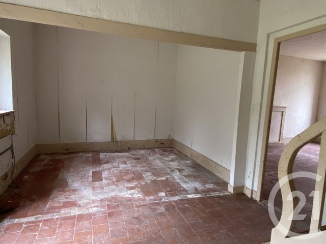 maison à vendre - 8 pièces - 176.0 m2 - LA GUERCHE SUR L AUBOIS - 18 - CENTRE - Century 21 Confluences