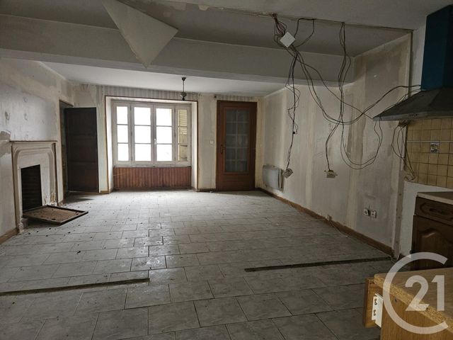 maison à vendre - 3 pièces - 113.0 m2 - ST PIERRE LE MOUTIER - 58 - BOURGOGNE - Century 21 Confluences