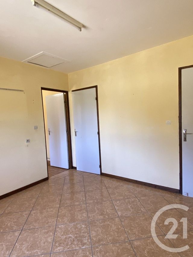 maison à vendre - 3 pièces - 78.0 m2 - ST PARIZE LE CHATEL - 58 - BOURGOGNE - Century 21 Confluences