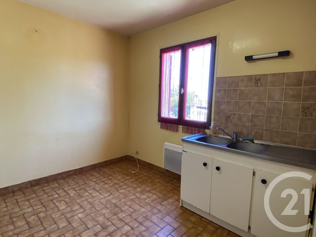 maison à vendre - 3 pièces - 78.0 m2 - ST PARIZE LE CHATEL - 58 - BOURGOGNE - Century 21 Confluences