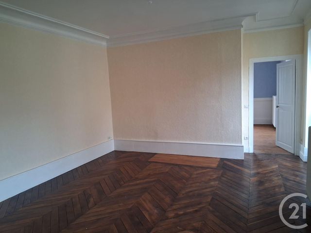 maison à vendre - 10 pièces - 316.0 m2 - ST PIERRE LE MOUTIER - 58 - BOURGOGNE - Century 21 Confluences